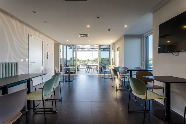 Smart Riviera — photo 4